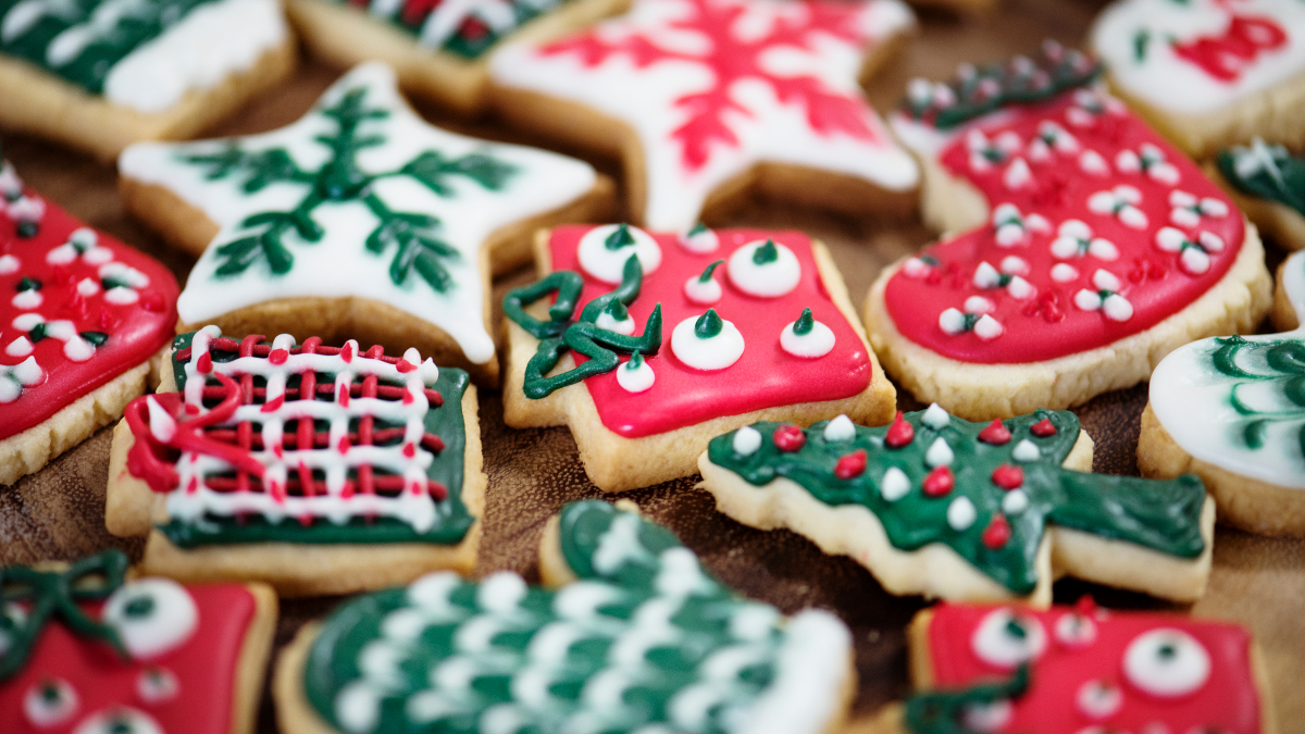 It doesn't have to be December to make holiday-oriented cookies. Image: Public Domain